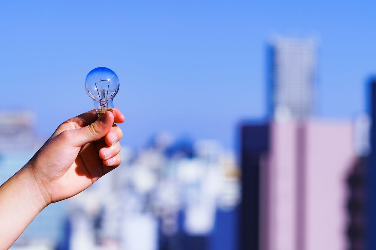 高圧を契約する企業が電気料金を抑える方法