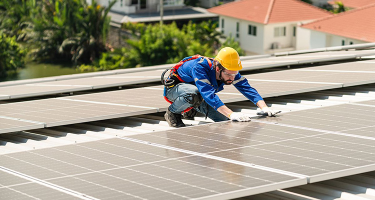【自己所有】パネルだけじゃない!太陽光発電設備の種類